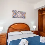 アパート Luxury Domus SantʼAgata di Militello